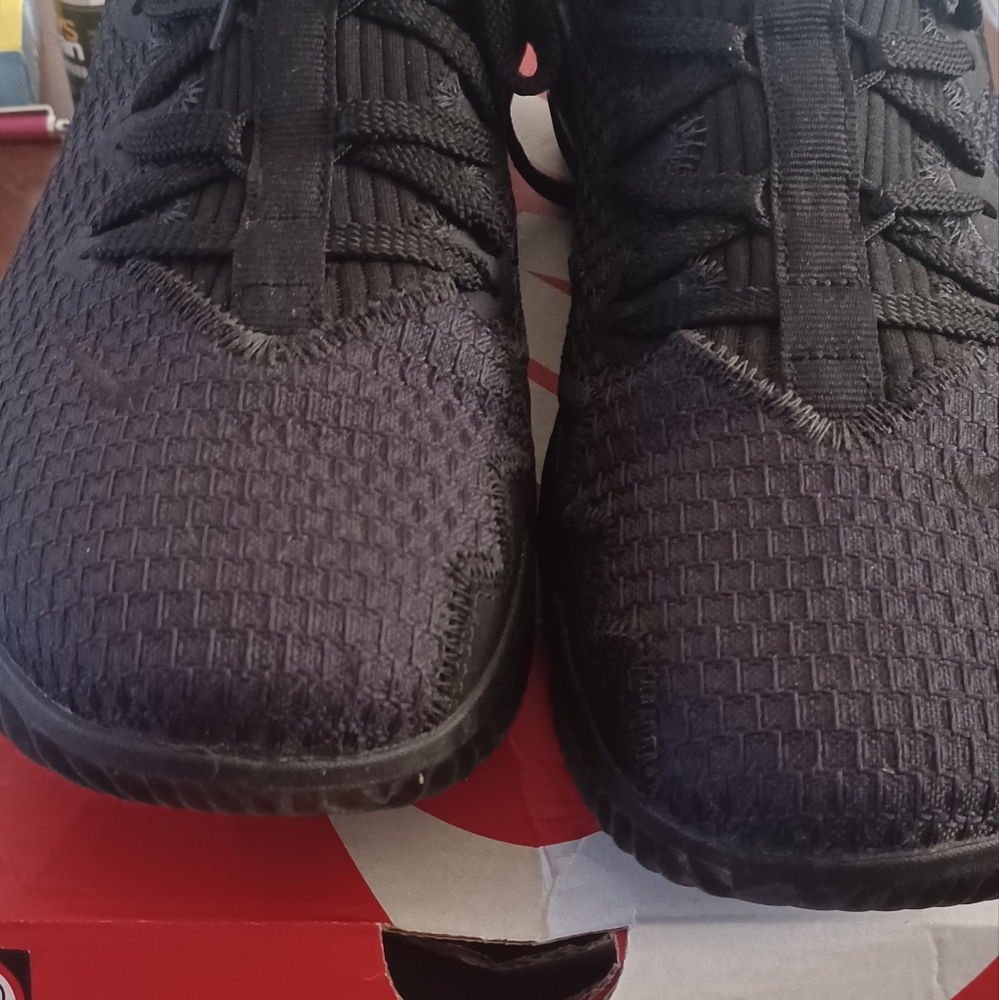 Men's black LeBron James